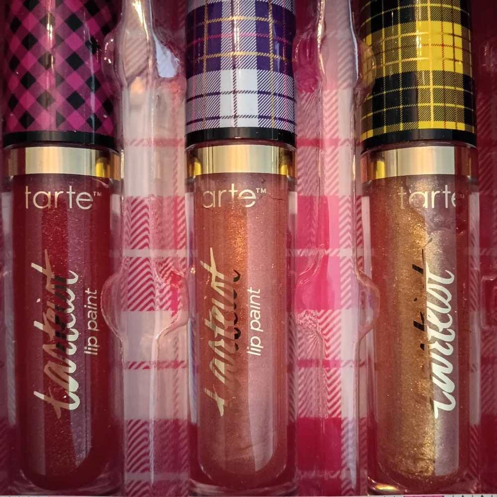 Tarte hygge & kisses tarteist REMIX Lip Gloss Trio hygge & kisses tarteis  NEW